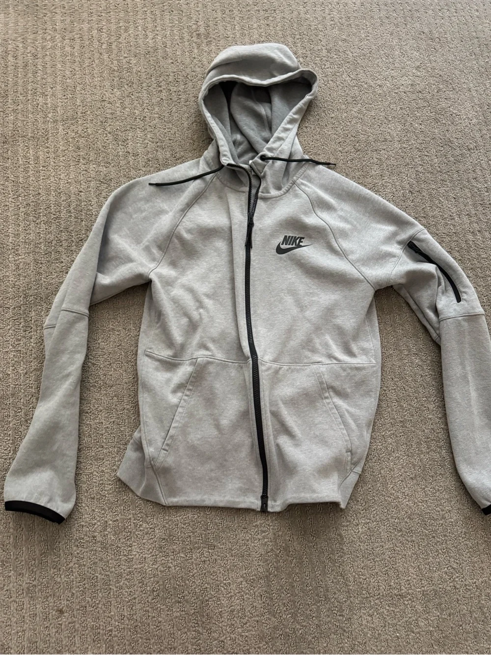 Nike adult small zip up